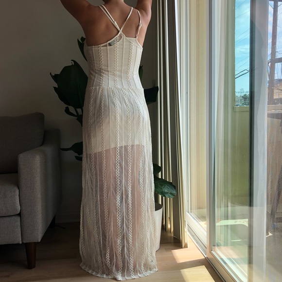 Cream sheer lace maxi dress - Picture 2 of 5
